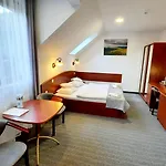 Hotel Malachit 3*